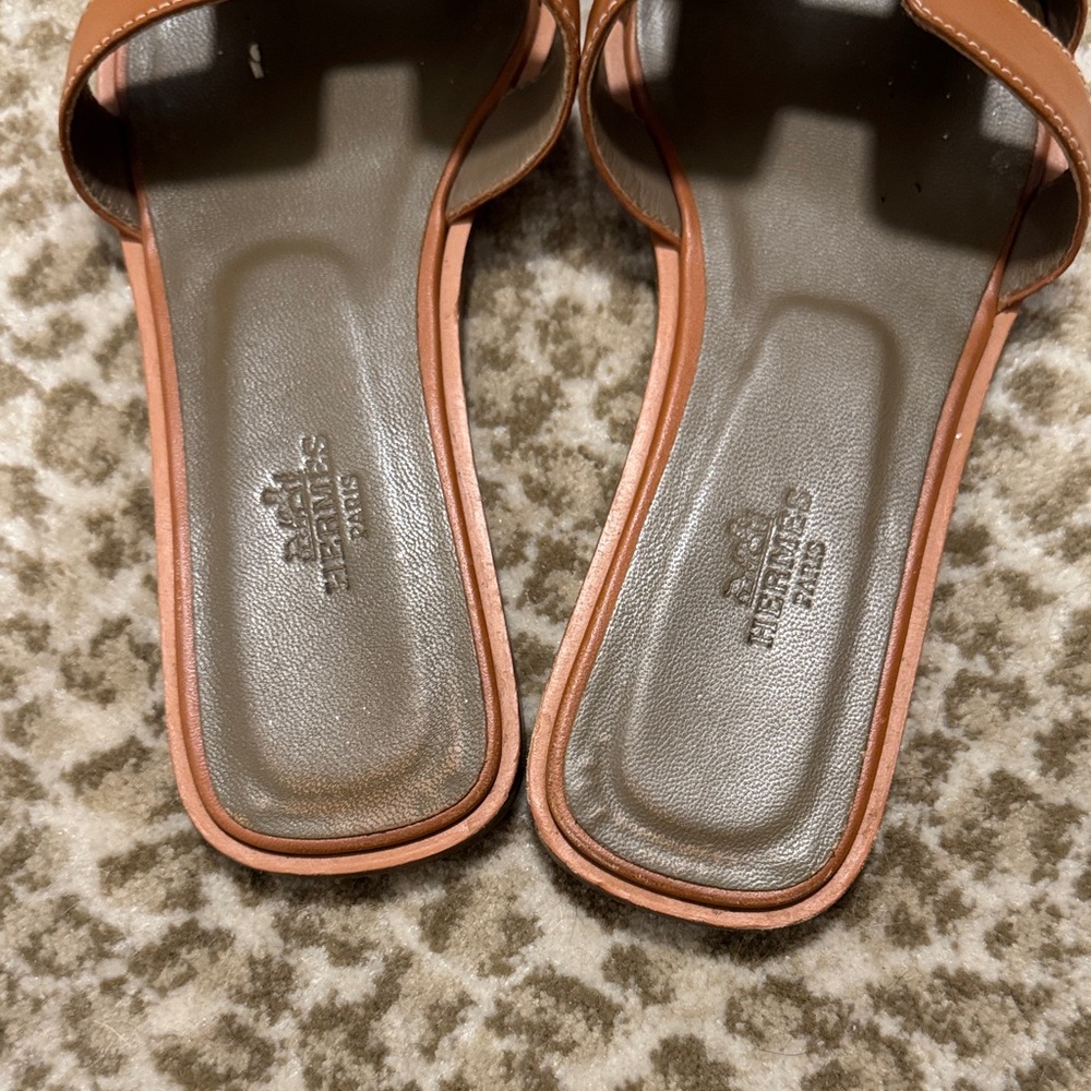 Hermes Oran Leather Sandals - Picture 5 of 6